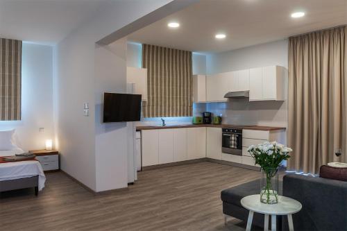 Silver Apartment - Central - image 4