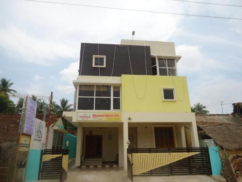 Thirumalai Home Stay - Group & Family Stay Room VL Swami Malai Temple Kumbakonam