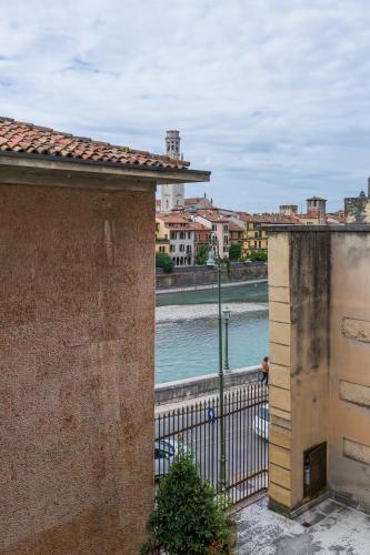  Domus Athesis al Teatro Romano in Verona