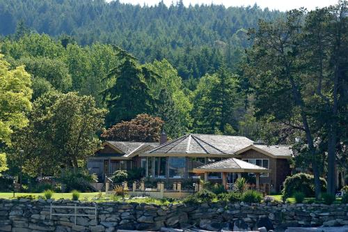 Galiano Oceanfront Inn & Spa