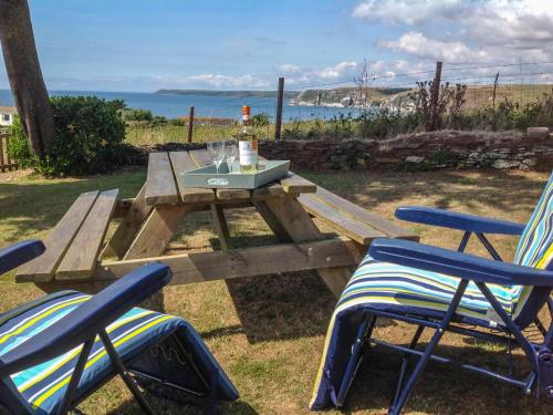 Quarterdeck Kingsbridge - image 9