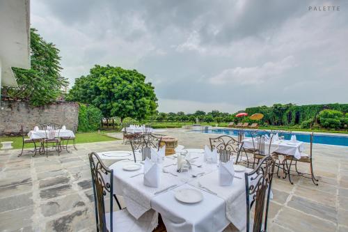 Étterem, Talabgaon Castle in Sarima