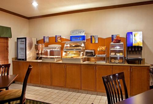 Baymont Inn & Suites Merrillville