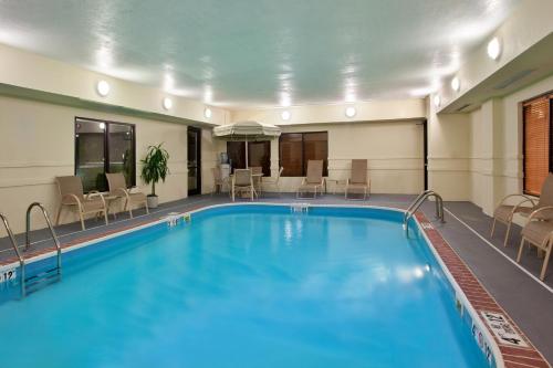 Baymont Inn & Suites Merrillville