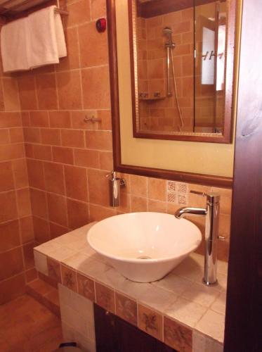 Boutique Hotel Kokkino Spiti - image 8