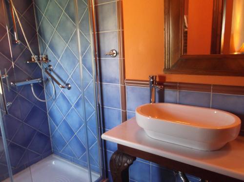 Boutique Hotel Kokkino Spiti - image 9