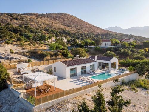 Villa White Harmony gîte à louer Khámbatha