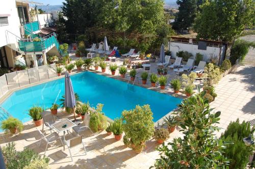 Nicos & Olympia Apartments 2