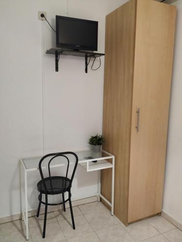 Single Room image 4