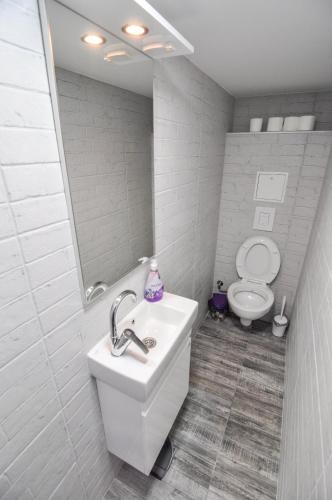 Altitude Loft - main image