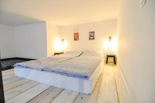 Altitude Loft - image 14