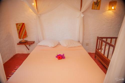 3 bedrooms, 4 beds