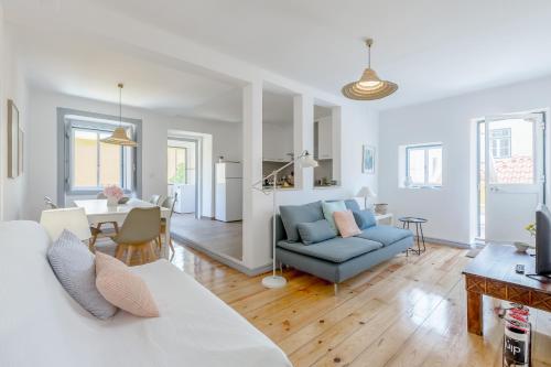 Alfama, Bright and Spacious With Private Terrace, By TimeCooler, Lisboa