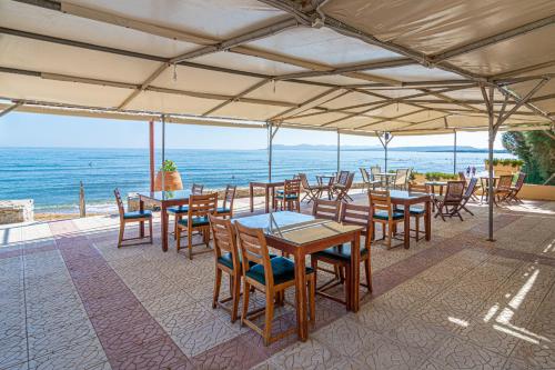  Minerva Beach in Agia Marina