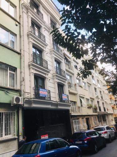  newly furnished flat in the Heart of Istanbul in Istanbul
