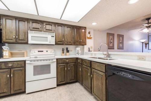 Ocean Vista by Padre Island Rentals - main image