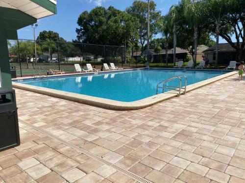 สระว่ายน้ำ, 2 Bedroom , 2 Bath , Villa in โอลด์สมาร์ (FL)