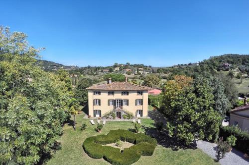Villa with Private Pool image 10