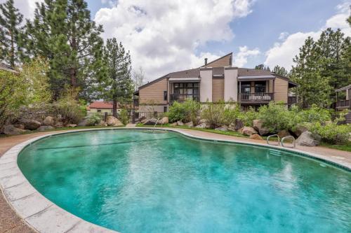 Sherwin Villas B13 - image 5