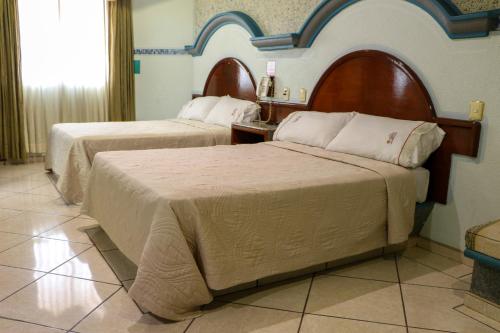 2 double beds