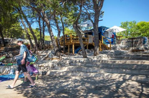 Apartment and Room Ilija - image 12