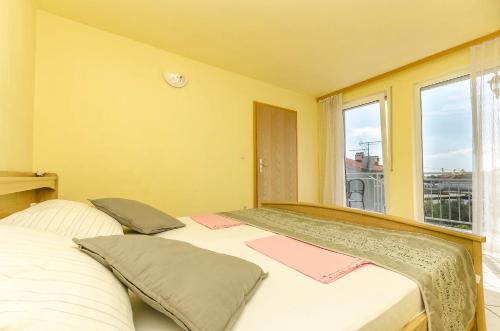 Apartment and Room Ilija - image 7