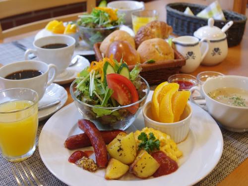 Quadruple Room with Shared Bathroom