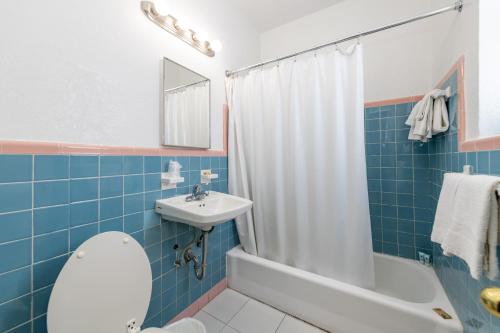 Ocean Beach Suites - image 8
