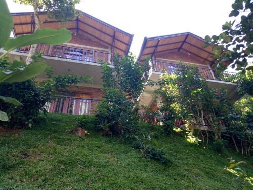 Deluxe Double Room with Balcony room in 3Arch Eco Cottage Ella