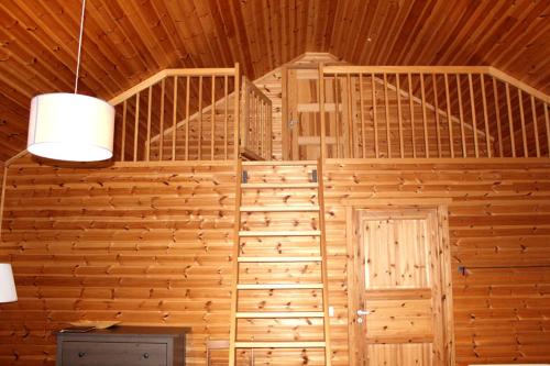 Linnaeus - 6 person cabin in โอล