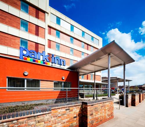 Park Inn by Radisson Peterborough - image 4