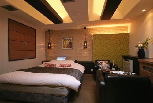 HOTEL BANJAR - Tap to explore photos