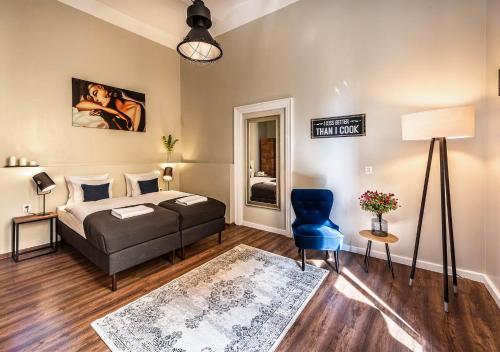Flamingo Premium Hostel - image 2