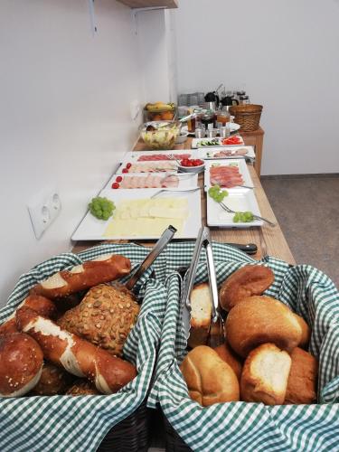 Hotel Garni Fischerfleck in Ismaning near Munich in Ismaning