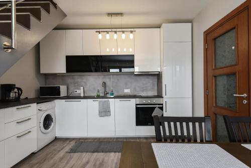 Beautiful City View Maisonette Apartment by Flat Mаnager, Sofia (Foto 9)