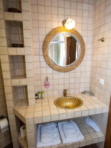 Elia Portou Rooms - image 6
