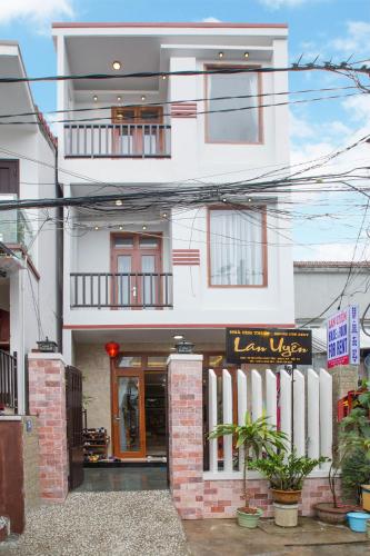 Lan Uyen Homestay - Hoi An - 출입구