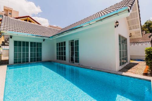 Pattaya Diamond Pool Villa Near Walking Street Pattaya Diamond Pool Villa Near Walking Street