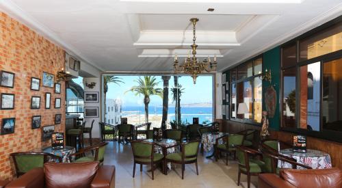 Bar/lounge, Hotel Rembrandt in Tangier