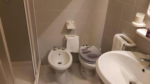 ห้องน้ำ, Casa Excalibur in ซานมิเกล