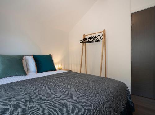 Oak Street Apartment