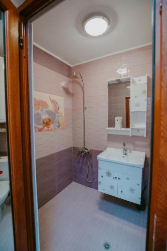 Dimitrovi Rooms, Sofia (photo 3)