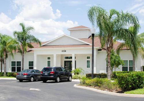 Great new Townhouse in luxury condo 10 min to Disney - image 8