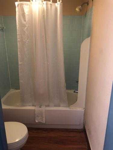Double Room with Two Double Beds - Non-Smoking