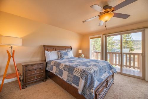 Gold Mountain Getaway - main image