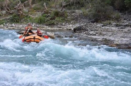 Albturist Ecocamping Permet & Outdoor Sports Center