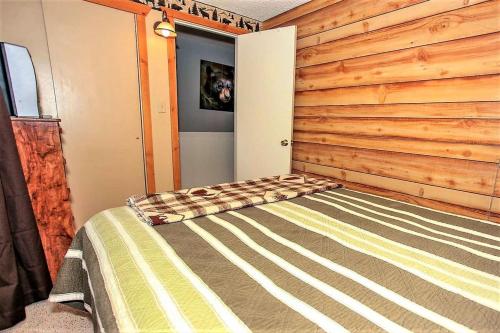 A Cabin Above-1761 by Big Bear Vacations - image 6