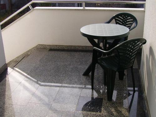 Apartment Oliva A4 - 800 m from sea - image 2