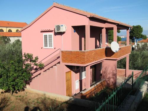  Apartments Ante, Ferienwohnung in Preko