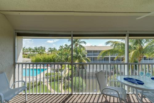 Sanibel Siesta On The Beach Unit 308 Condo - image 2